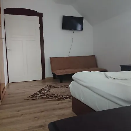 Dw Bukowka 호텔 카르파츠